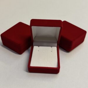 Elegant Flocked Small Earring box in Red / White 45x50x24mm.